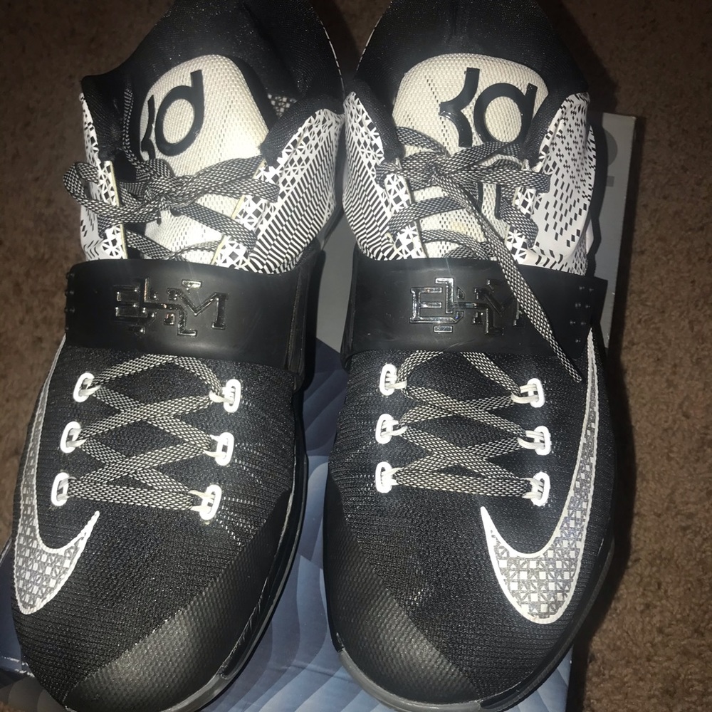 Men’s Size 15 BHM KD 7